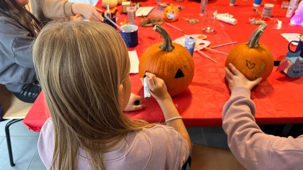 Kürbiskunst in der Quartiersoase